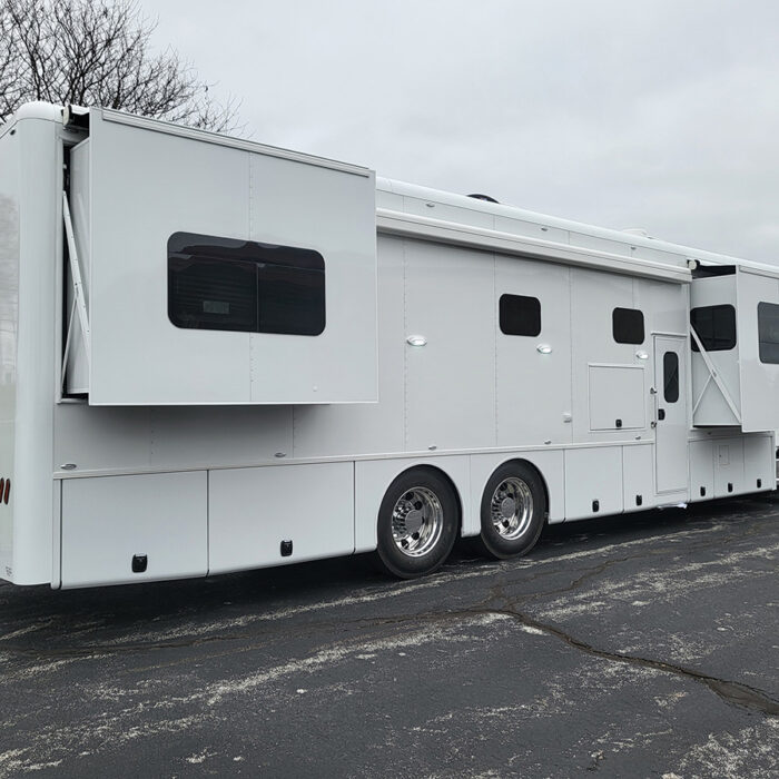 Beyer Trailer Sales motorhomes, toterhomes, stackers, and trailers