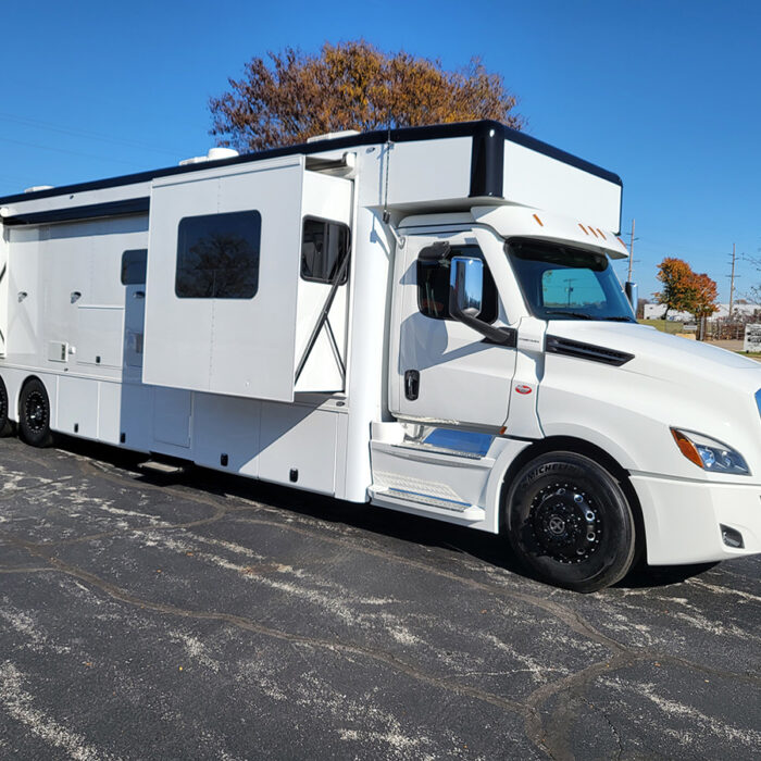 Beyer Trailer Sales motorhomes, toterhomes, stackers, and trailers