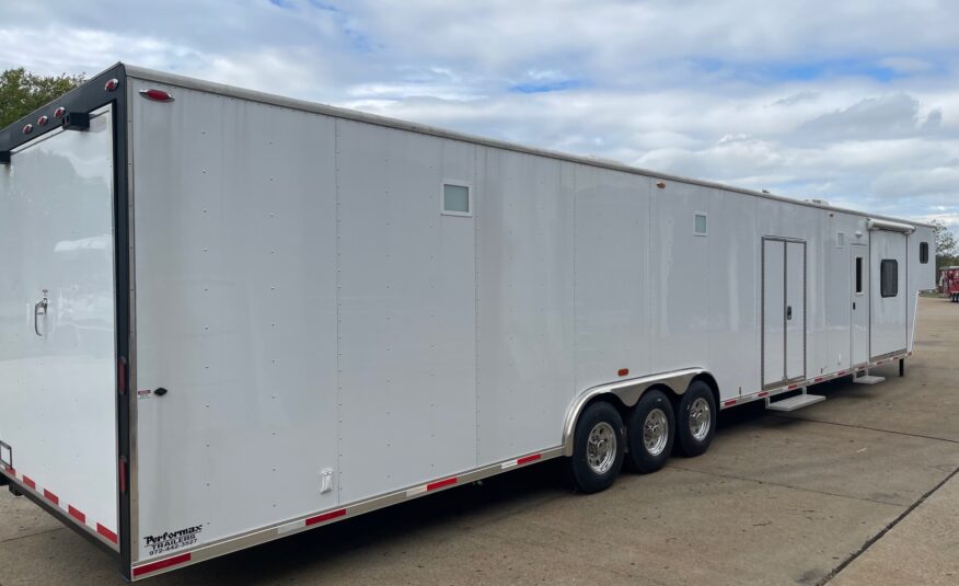 Performax 53' Gooseneck Lounge Trailer with Slideout