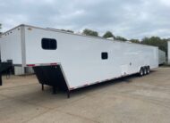 Performax 53' Gooseneck Lounge Trailer with Slideout