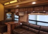 2018 Freightliner Cascadia NRC Toterhome